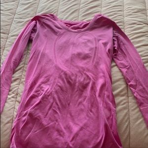 Lululemon long sleeve swiftly tech